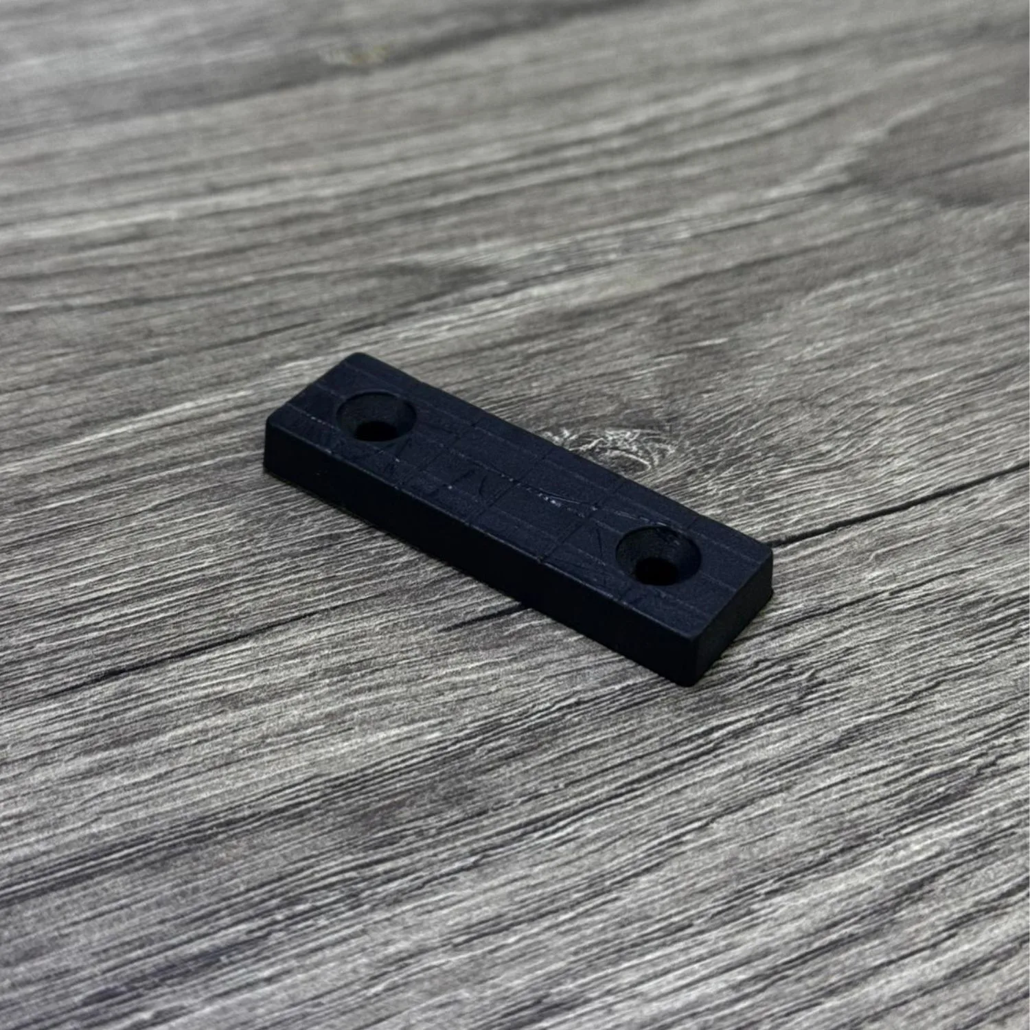 Baza Pabucu Siyah-1.jpg Baza Pabucu Siyah-1.jpg